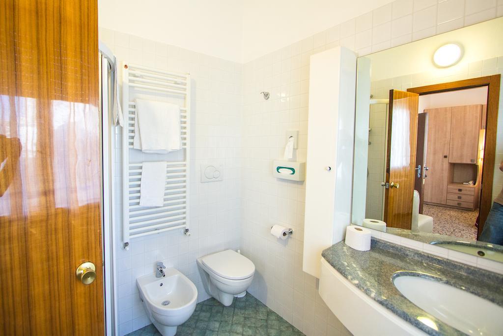 Casa Portofino Rooms&Breakfast Cesenatico Phòng bức ảnh